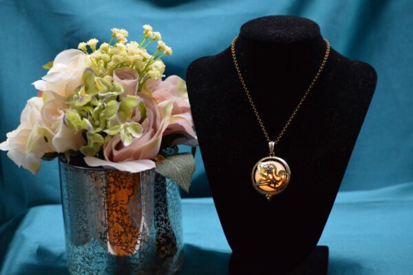 Stylite Locket