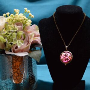 Stylite Locket